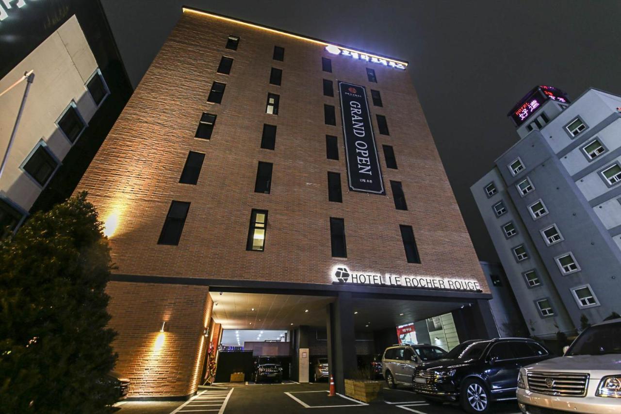 Lerocherrouge Hotel チュンチョン エクステリア 写真